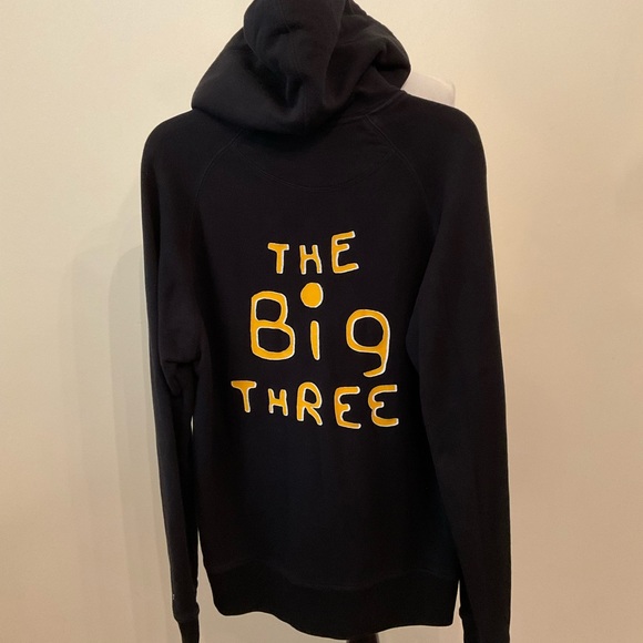 Mens “This is Us” Season 1 Collectible sweatshirt - Picture 3 of 5